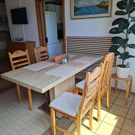 Feldbergblick, 2-zimmer, Kbt, Separater Eingang, Suedterrasse Mit Markise *