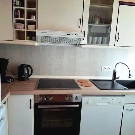 Feldbergblick, 2-zimmer, Kbt, Separater Eingang, Suedterrasse Mit Markise Apartman Idstein